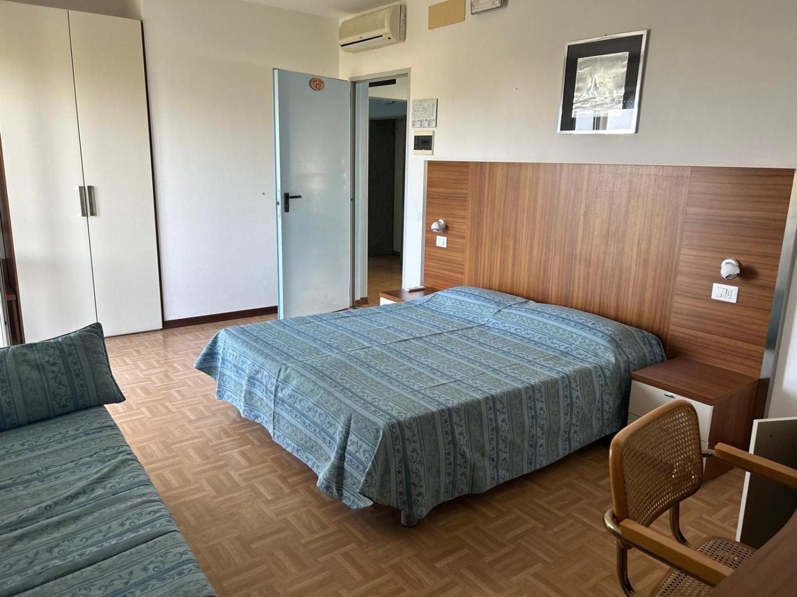 Hotel Aspe Бибионе Экстерьер фото