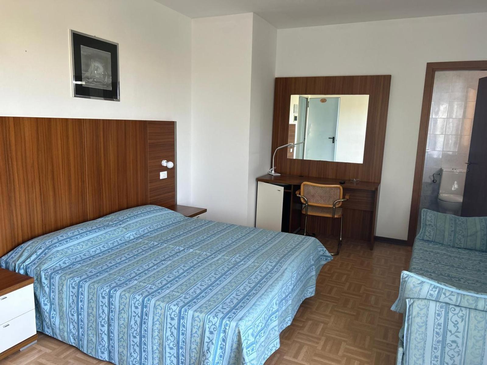 Hotel Aspe Бибионе Экстерьер фото