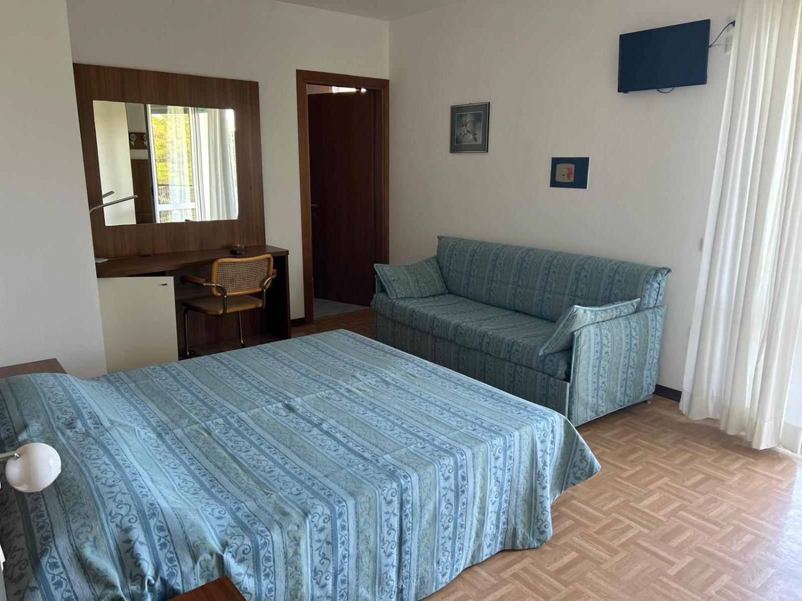 Hotel Aspe Бибионе Экстерьер фото