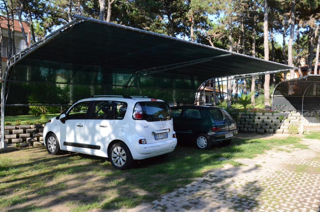 Hotel Aspe Бибионе Экстерьер фото