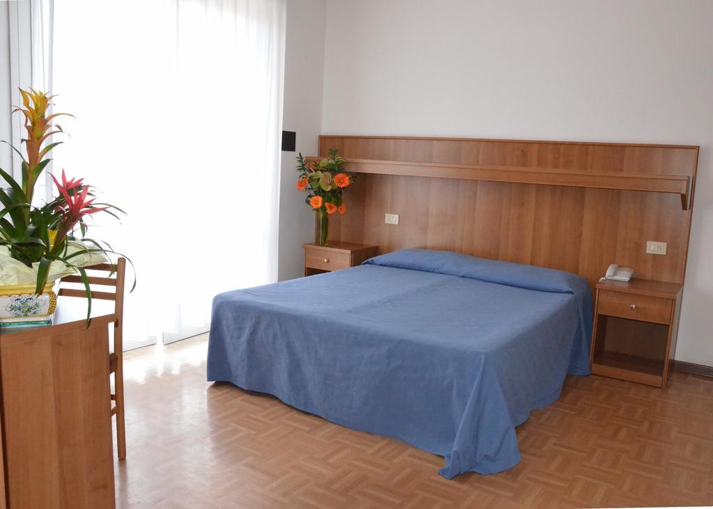 Hotel Aspe Бибионе Номер фото