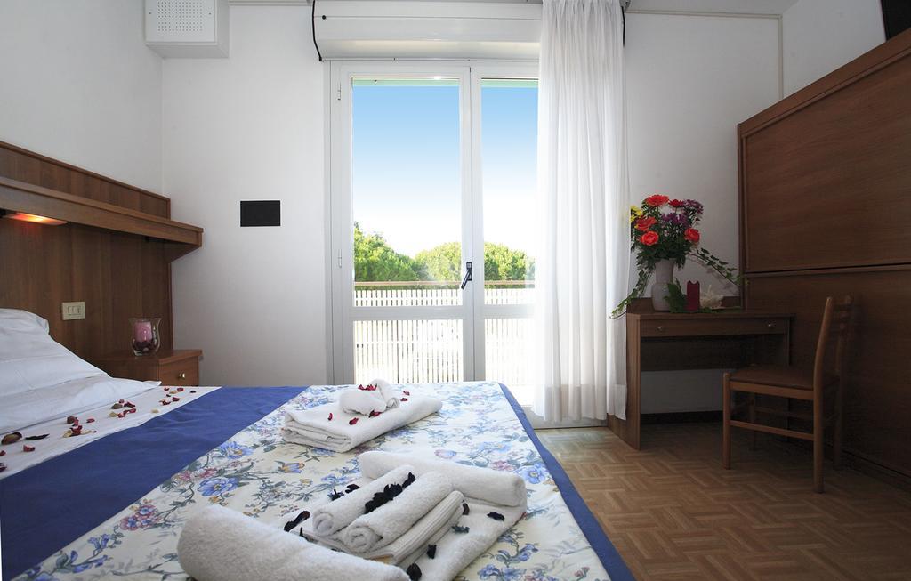 Hotel Aspe Бибионе Экстерьер фото