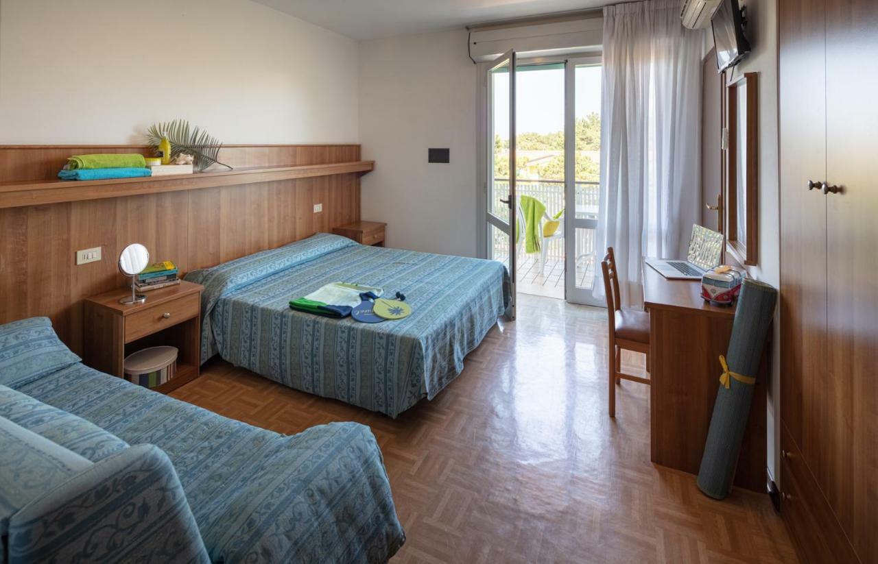 Hotel Aspe Бибионе Экстерьер фото